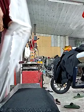 irina hana online show from 4, 3, 2026