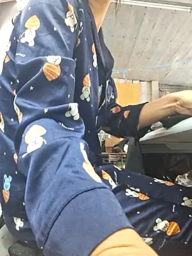 irina hana online show from 5, 12, 2025