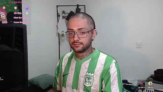 nicolastorres99 online show from 22, 12, 2025