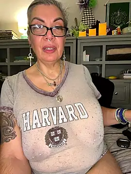 dieseldame1313 online show from 9, 1, 2026