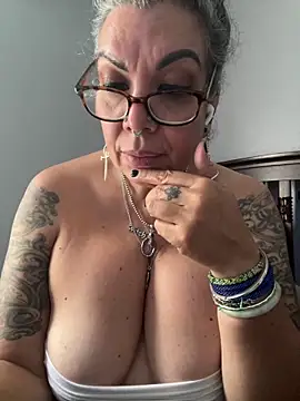 dieseldame1313 online show from 9, 11, 2025