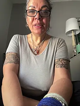 dieseldame1313 online show from 25, 2, 2025