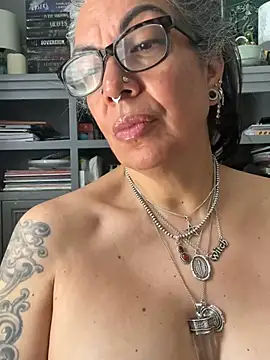 dieseldame1313 online show from 10, 7, 2026