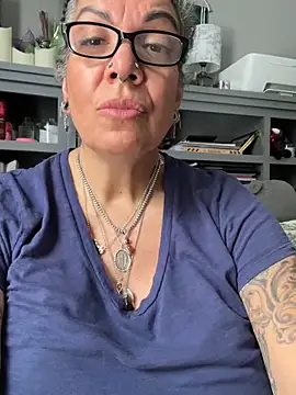 dieseldame1313 online show from 19, 6, 2026