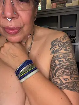 dieseldame1313 online show from 24, 2, 2026