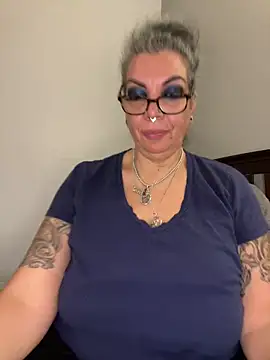 dieseldame1313 online show from 12, 11, 2025