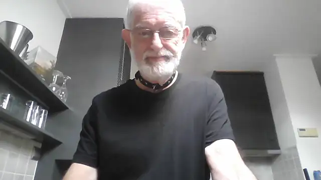 Snapshot of ewaldwillems99 chatting on 21, 10, 2025 ewaldwillems99 online show from 21, 10, 2025