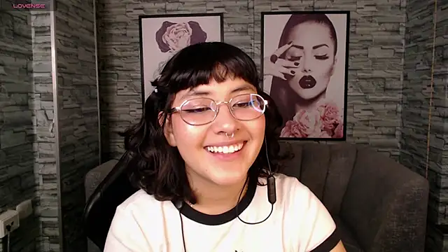 Shizuko b online show from 13, 9, 2025