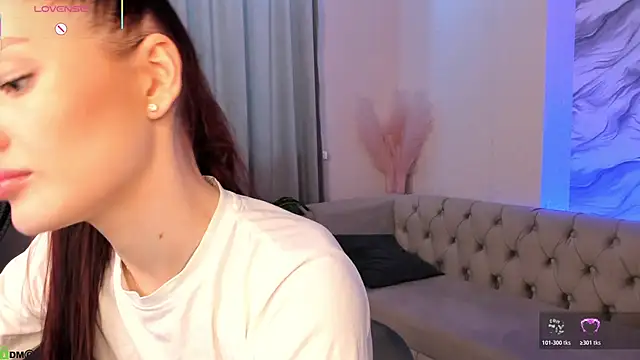 Snapshot of Aria_Mila chatting on 11, 5, 2026 Aria Mila online show from 11, 5, 2026