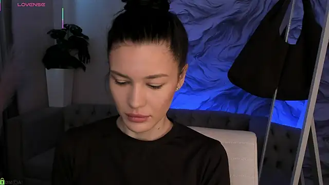 Aria Mila online show from 20, 3, 2026