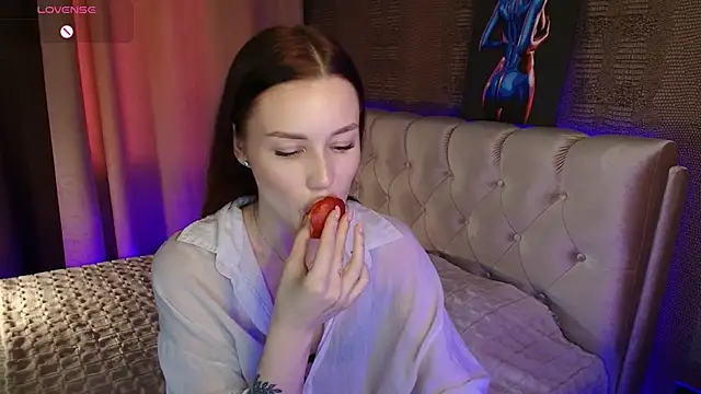 Aria Mila online show from 12, 6, 2026