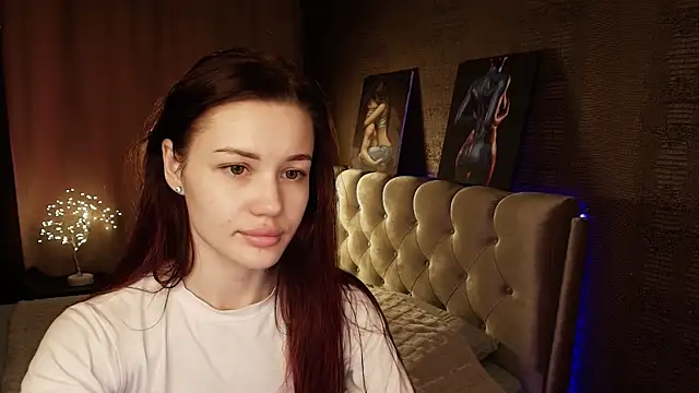 Aria Mila online show from 16, 6, 2026