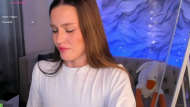 Aria Mila online show from 23, 4, 2026