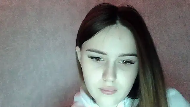 SweetLoraa online show from 19, 1, 2026