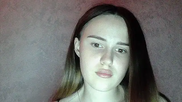 SweetLoraa online show from 10, 6, 2026