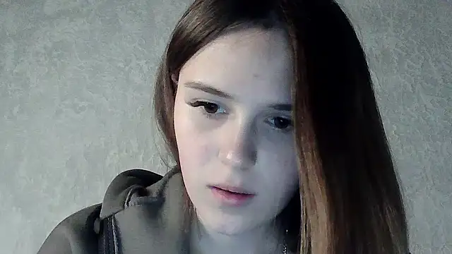 SweetLoraa online show from 11, 10, 2025