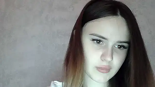 SweetLoraa online show from 18, 5, 2026