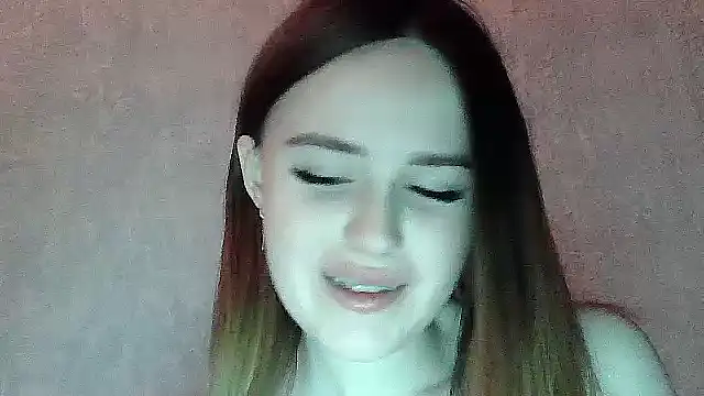 SweetLoraa online show from 9, 1, 2026