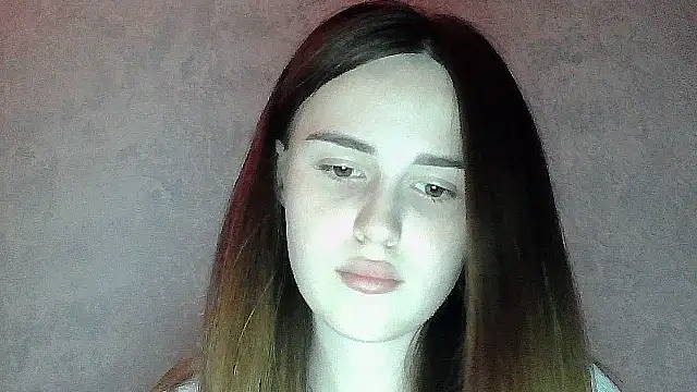 SweetLoraa online show from 7, 6, 2026