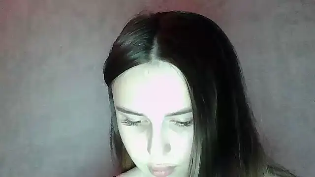 SweetLoraa online show from 24, 6, 2026