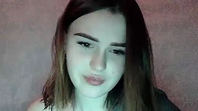 SweetLoraa online show from 12, 11, 2025