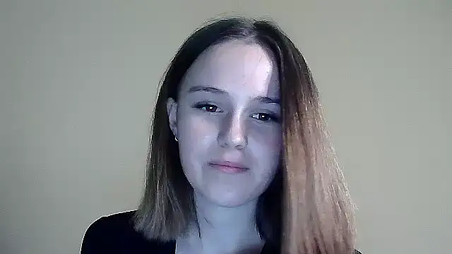 SweetLoraa online show from 10, 10, 2025