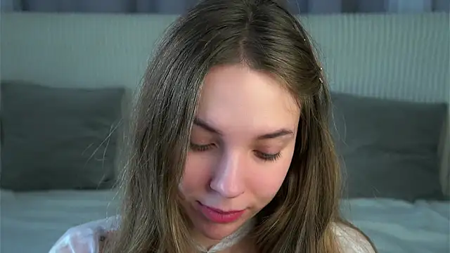 KarriBrownd online show from 27, 11, 2025