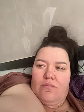 SunnyLeila2101 online show from 5, 12, 2025