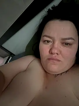 Snapshot of SunnyLeila2101 chatting on 21, 10, 2025 SunnyLeila2101 online show from 21, 10, 2025