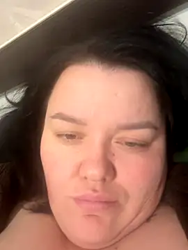 Snapshot of SunnyLeila2101 chatting on 4, 11, 2025 SunnyLeila2101 online show from 4, 11, 2025