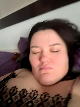 Snapshot of SunnyLeila2101 chatting on 29, 11, 2025 SunnyLeila2101 online show from 29, 11, 2025