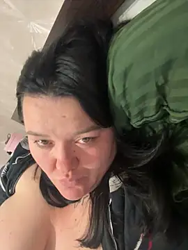 Snapshot of SunnyLeila2101 chatting on 15, 10, 2025 SunnyLeila2101 online show from 15, 10, 2025