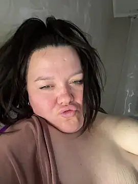 SunnyLeila2101 online show from 12, 5, 2026