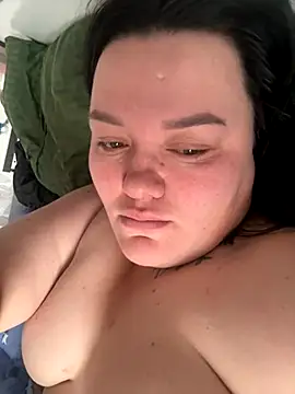 Snapshot of SunnyLeila2101 chatting on 31, 10, 2025 SunnyLeila2101 online show from 31, 10, 2025