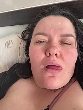 SunnyLeila2101 online show from 1, 2, 2026