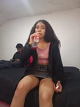 Snapshot of Morenpeka chatting on 8, 11, 2025 Morenpeka online show from 8, 11, 2025