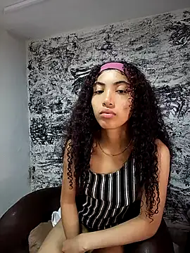 Snapshot of Morenpeka chatting on 23, 10, 2025 Morenpeka online show from 23, 10, 2025