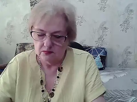 Snapshot of Renata62011 chatting on 12, 6, 2026 Renata62011 online show from 12, 6, 2026
