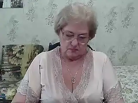 Renata62011 online show from 8, 10, 2025