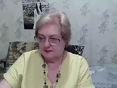 Snapshot of Renata62011 chatting on 22, 5, 2026 Renata62011 online show from 22, 5, 2026