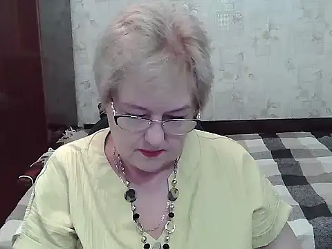 Snapshot of Renata62011 chatting on 7, 7, 2026 Renata62011 online show from 7, 7, 2026