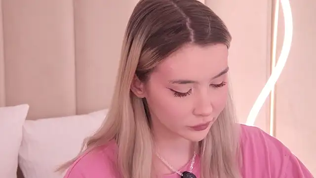 Nesolla online show from 2, 2, 2026