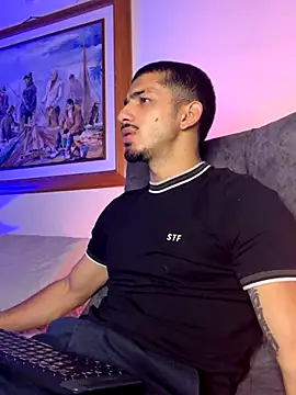 Snapshot of ArturoCardona_ chatting on 15, 11, 2025 ArturoCardona online show from 15, 11, 2025