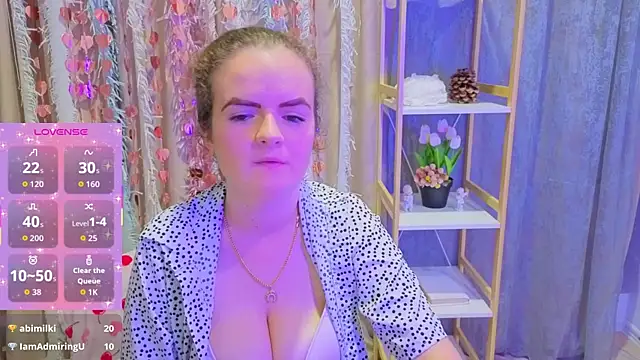 Luisa Rosee online show from 12, 11, 2025