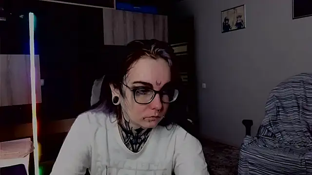 Snapshot of HighelikeGirl chatting on 27, 9, 2025 HighelikeGirl online show from 27, 9, 2025