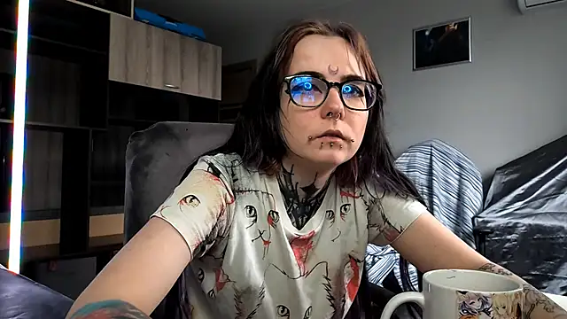 Snapshot of HighelikeGirl chatting on 29, 9, 2025 HighelikeGirl online show from 29, 9, 2025