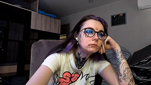 Snapshot of HighelikeGirl chatting on 22, 9, 2025 HighelikeGirl online show from 22, 9, 2025