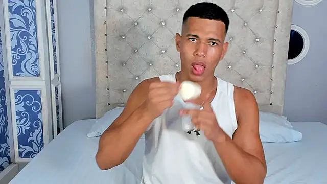 KingStark  online show from 11, 2, 2026