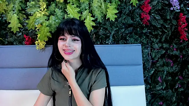 Snapshot of Dita_von2 chatting on 9, 10, 2025 Dita von2 online show from 9, 10, 2025