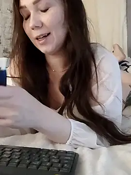 Snapshot of _San_Sara_ chatting on 14, 11, 2025 San Sara online show from 14, 11, 2025